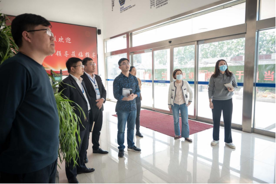 【税法进万企 东风伴您杏卓港区税务局莅临NG官网建设领导工作！